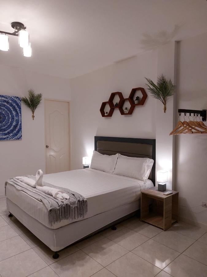 Bonsai Jacuzzi Suites Панглао Екстериор снимка