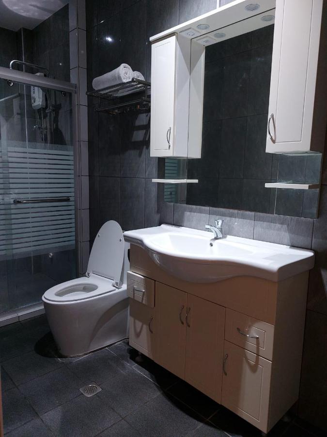 Bonsai Jacuzzi Suites Панглао Екстериор снимка