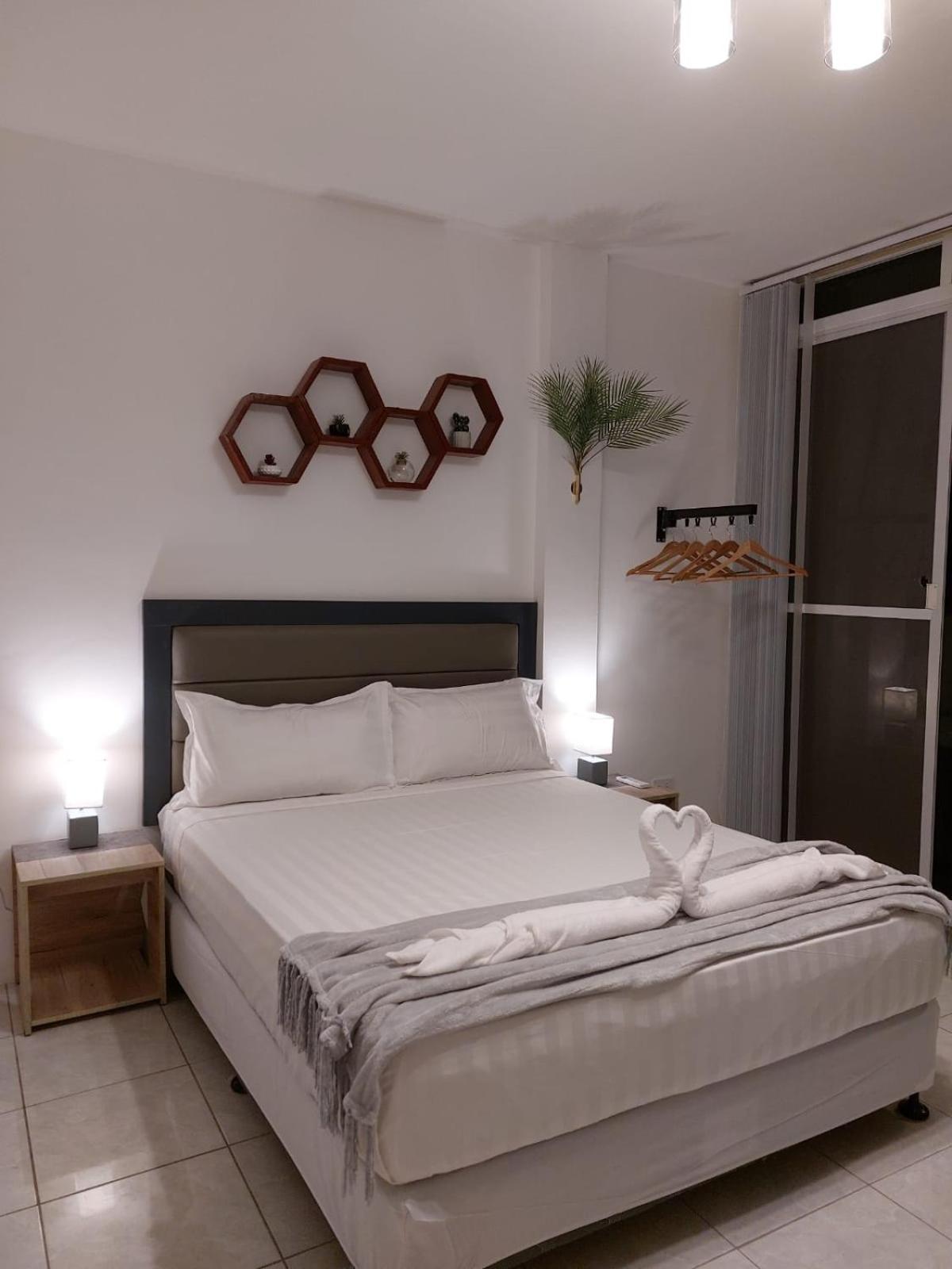 Bonsai Jacuzzi Suites Панглао Екстериор снимка